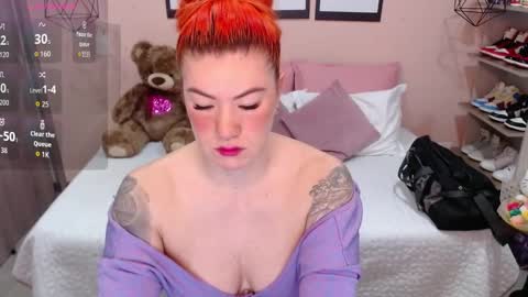 Snapshot of natasha_woo chatting on 19, 9, 2025 Nat online show from 19, 9, 2025