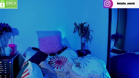 Natasha Anurak online show from 5, 2, 2025