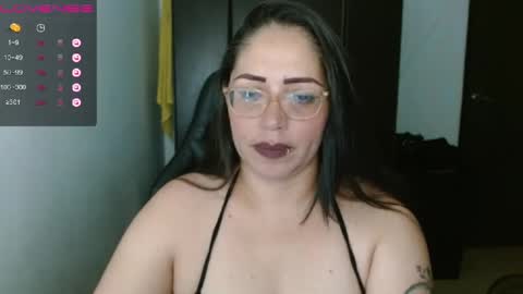 Natasha Smithe  online show from 18, 12, 2024