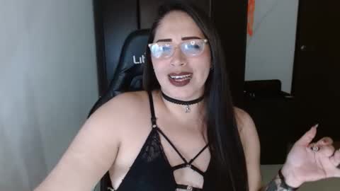 Natasha Smithe  online show from 17, 10, 2025