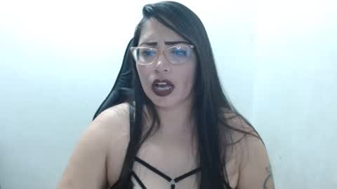 Natasha Smithe  online show from 9, 11, 2025