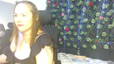 Snapshot of natatellez32 chatting on 2, 11, 2025 NataTellez online show from 2, 11, 2025