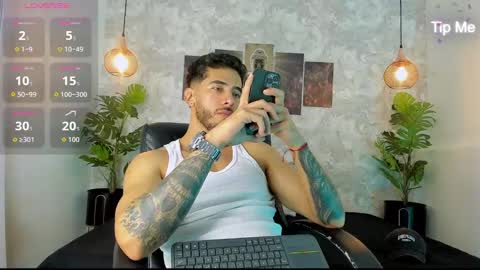 Snapshot of nate_franco chatting on 14, 11, 2025 Nate Franco online show from 14, 11, 2025