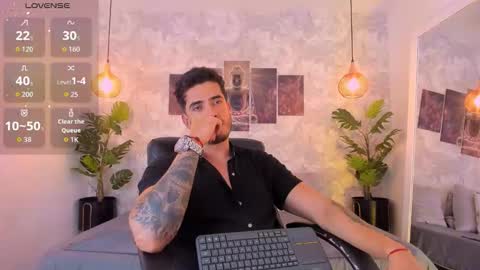 Snapshot of nate_franco chatting on 19, 12, 2025 Nate Franco online show from 19, 12, 2025