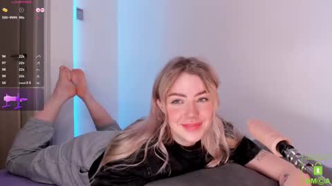 Snapshot of natehalll chatting on 15, 2, 2025 NATE online show from 15, 2, 2025