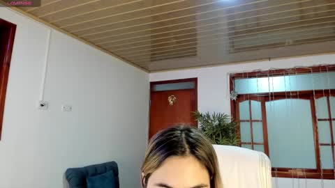 nathaly sky online show from 29, 1, 2025