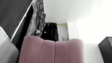 Snapshot of nathalia_hottman chatting on 25, 11, 2025 NATHALIA online show from 25, 11, 2025