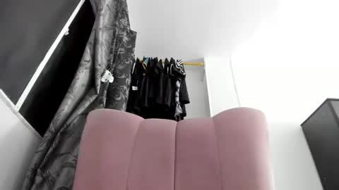 Snapshot of nathalia_hottman chatting on 28, 11, 2025 NATHALIA online show from 28, 11, 2025