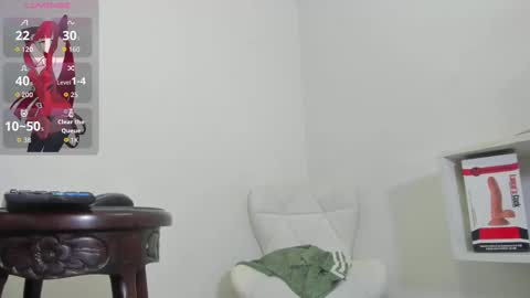 Snapshot of nathalia_isazax chatting on 4, 12, 2025 Nathalia Isaza online show from 4, 12, 2025