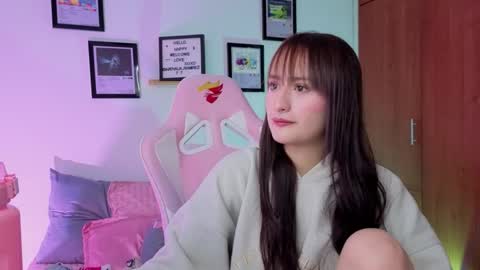 Nathalia Ramirez online show from 6, 3, 2026