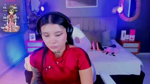 nathalia stone  online show from 25, 6, 2026