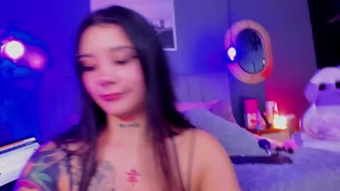 nathalia stone  online show from 31, 7, 2026