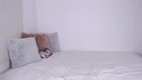 Snapshot of nathaliasmith chatting on 5, 3, 2025 Nathalia online show from 5, 3, 2025