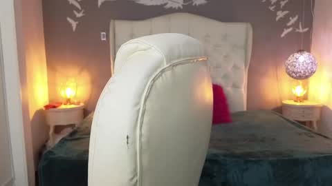 Snapshot of nathaly_blue chatting on 6, 12, 2024 nathaly_blue online show from 6, 12, 2024