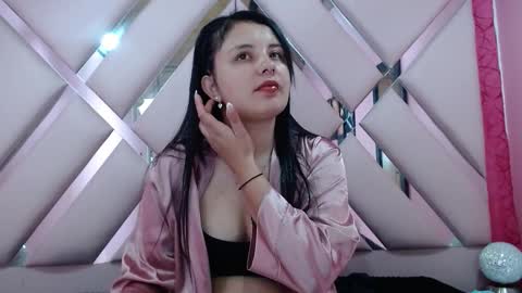 nathaly low online show from 9, 9, 2025