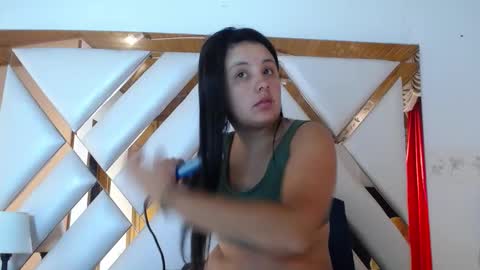 nathaly low online show from 31, 3, 2026