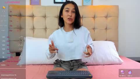 Snapshot of nathaly_rose__ chatting on 15, 2, 2025 nathaly_rose__ online show from 15, 2, 2025