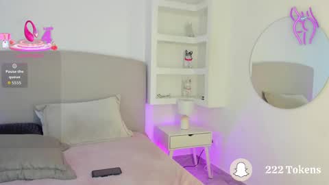 Snapshot of nathalyn05 chatting on 17, 9, 2025 NATHALY online show from 17, 9, 2025