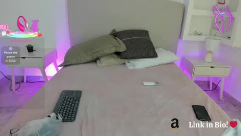 Snapshot of nathalyn05 chatting on 19, 9, 2025 NATHALY online show from 19, 9, 2025