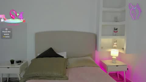 Snapshot of nathalyn05 chatting on 21, 9, 2025 NATHALY online show from 21, 9, 2025