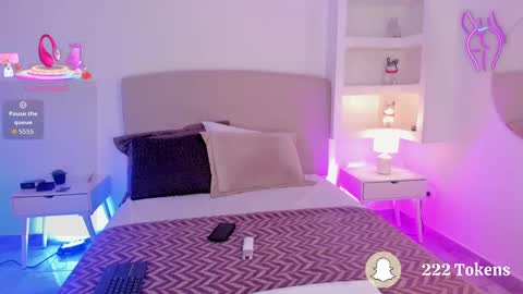 Snapshot of nathalyn05 chatting on 1, 10, 2025 NATHALY online show from 1, 10, 2025