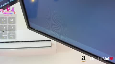 Snapshot of nathalyn05 chatting on 8, 10, 2025 NATHALY online show from 8, 10, 2025