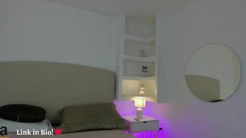 Snapshot of nathalyn05 chatting on 28, 11, 2025 NATHALY online show from 28, 11, 2025