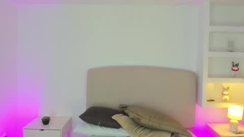 NATHALY  online show from 23, 12, 2025