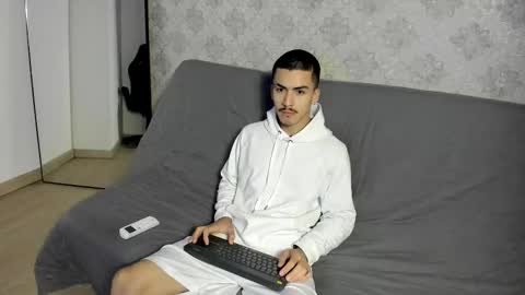 Snapshot of nathan_baker__ chatting on 27, 11, 2025 nathan_baker__ online show from 27, 11, 2025