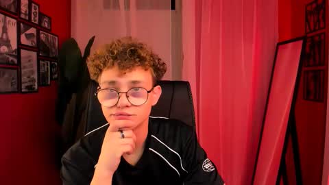 Snapshot of nathan_curl chatting on 7, 11, 2025 Nathan online show from 7, 11, 2025