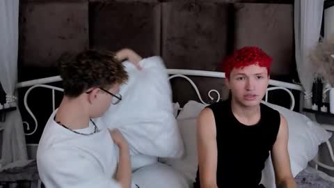 Snapshot of nathan_curl chatting on 11, 11, 2025 Nathan online show from 11, 11, 2025