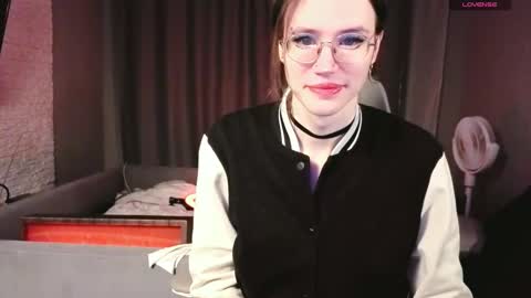 This name is so sexy you cant pronounce it. online show from 15, 12, 2025