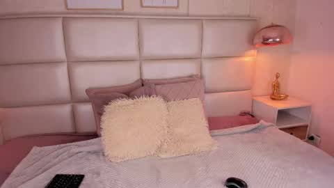 Snapshot of natt_clark chatting on 22, 10, 2025 Natt online show from 22, 10, 2025