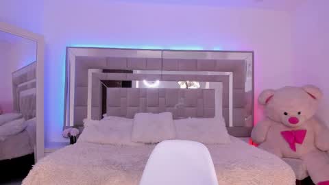 Nattaly online show from 19, 2, 2025