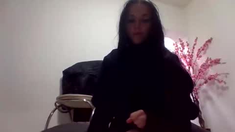 Chloe online show from 21, 4, 2026