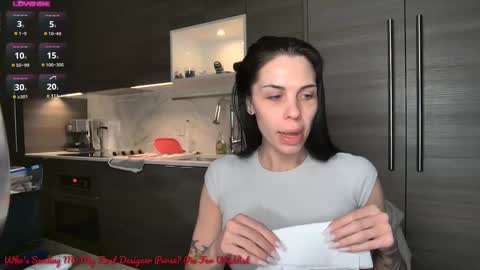 NATTY FIERROS online show from 25, 12, 2024