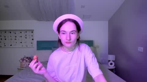 Snapshot of natural_meri_ chatting on 18, 9, 2025 Meri online show from 18, 9, 2025