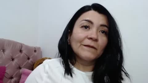 Snapshot of naturally_mature chatting on 2, 1, 2025 Sammy online show from 2, 1, 2025