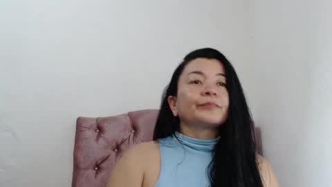 Snapshot of naturally_mature chatting on 5, 12, 2025 Sammy online show from 5, 12, 2025