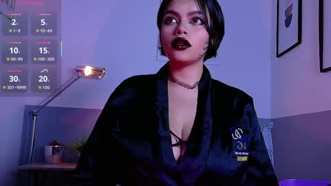 Gwen  online show from 30, 10, 2025