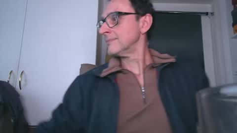 naturista25 online show from 5, 12, 2025