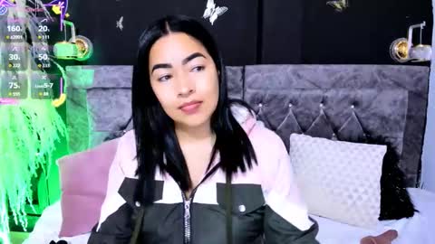 Snapshot of naty_07 chatting on 23, 10, 2025 Natalia online show from 23, 10, 2025