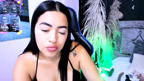 Snapshot of naty_07 chatting on 5, 12, 2025 Natalia online show from 5, 12, 2025