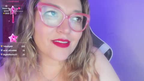 Snapshot of naty__mature_ chatting on 5, 2, 2025 Nataly online show from 5, 2, 2025