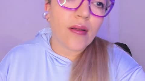 Snapshot of naty__mature_ chatting on 12, 10, 2025 Nataly online show from 12, 10, 2025