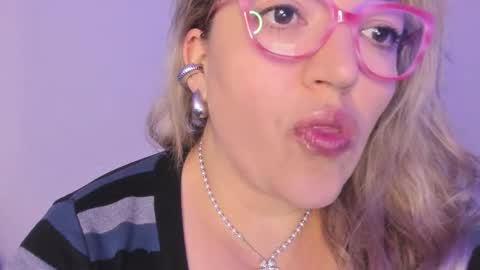 Snapshot of naty__mature_ chatting on 8, 11, 2025 Nataly online show from 8, 11, 2025