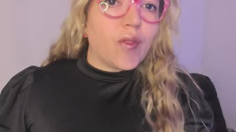 Snapshot of naty__mature_ chatting on 22, 11, 2025 Nataly online show from 22, 11, 2025