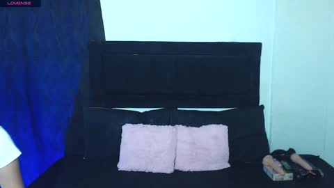 naty_cami_ online show from 23, 1, 2025