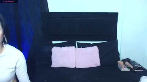 naty_cami_ online show from 30, 1, 2025