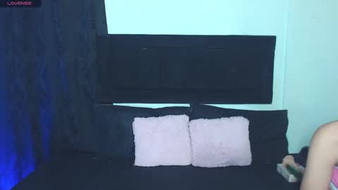 naty_cami_ online show from 22, 2, 2025